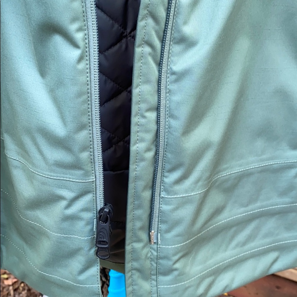 North Face Down Jacket - image 3